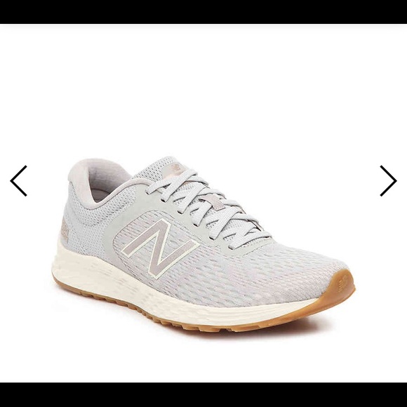 New with box : New Balance women’s shoe size 6.5 . - Picture 1 of 5